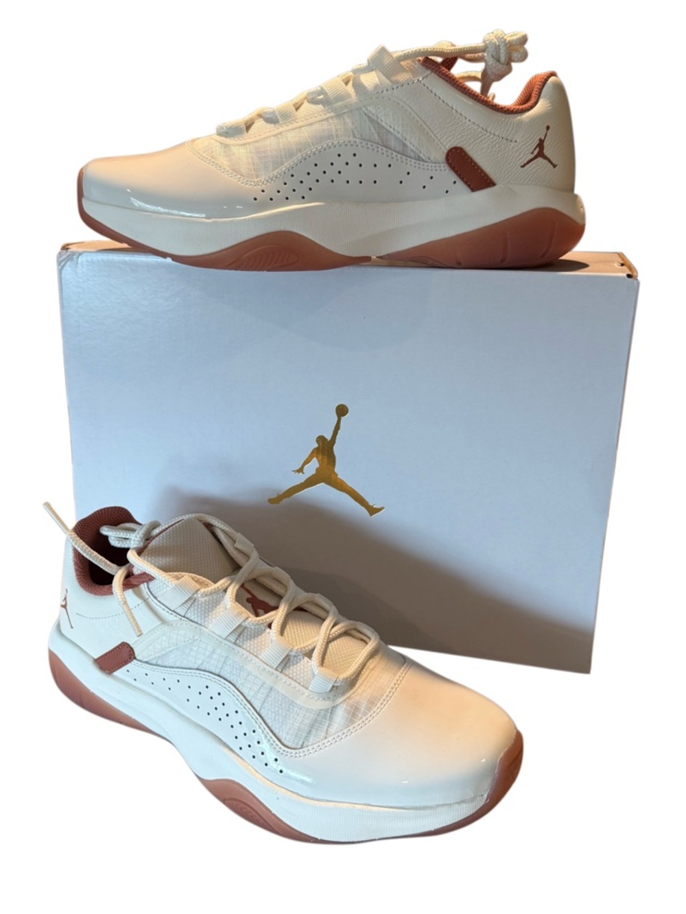 WMNS Air Jordan 11 CMFT Low 'Sail Sky J Orange'